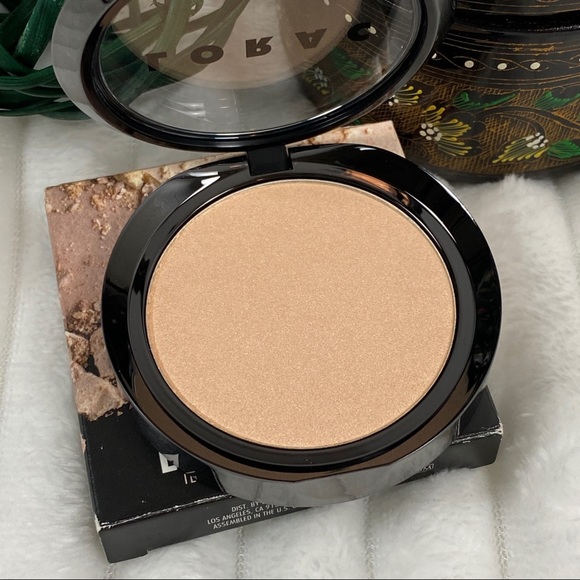 LORAC Other - LORAC Light Source Illuminating Highlighter NEW